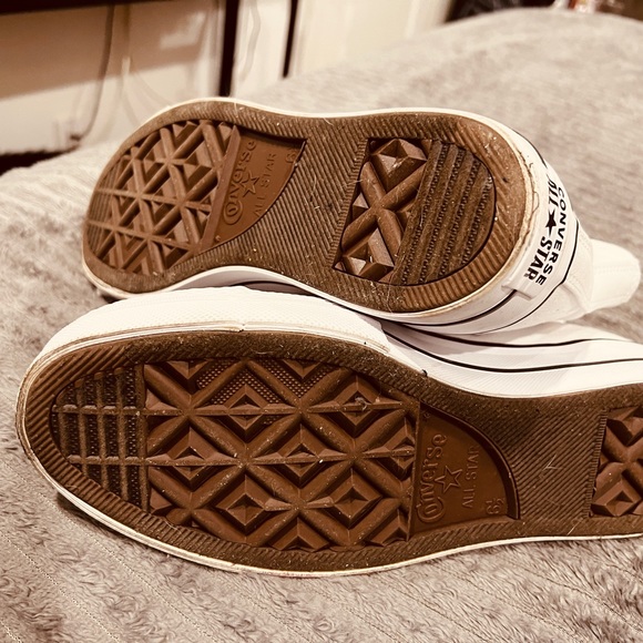 Chuck Taylor All Star Platform Converse.Size 8.5 - Picture 3 of 5